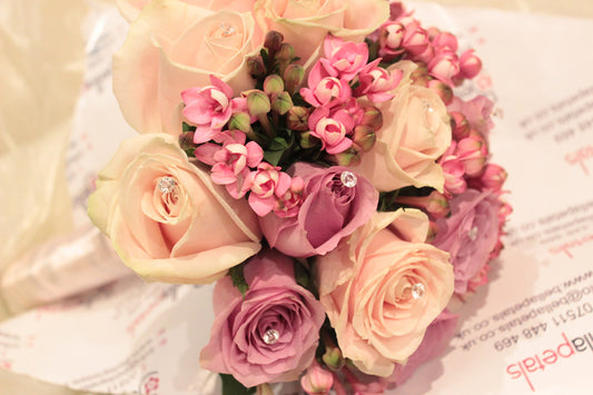 White & Lilac Rose Bouquet